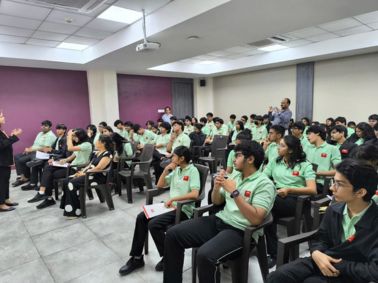 Insightful Session on the University of London Programs at MRV