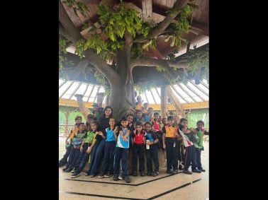 Learning Comes Alive: MRV Students Visit Byculla Zoo
