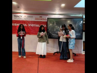 MRV Grade 7 Explores Literature Through Theatre